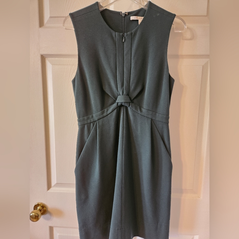 Diane Von Furstenberg Savri Dress in Forest Green 8 - Picture 2 of 9